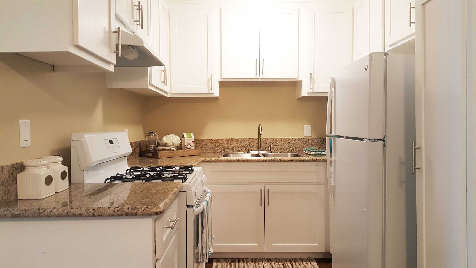 Palma Imperial Apartments kitchen interior 3