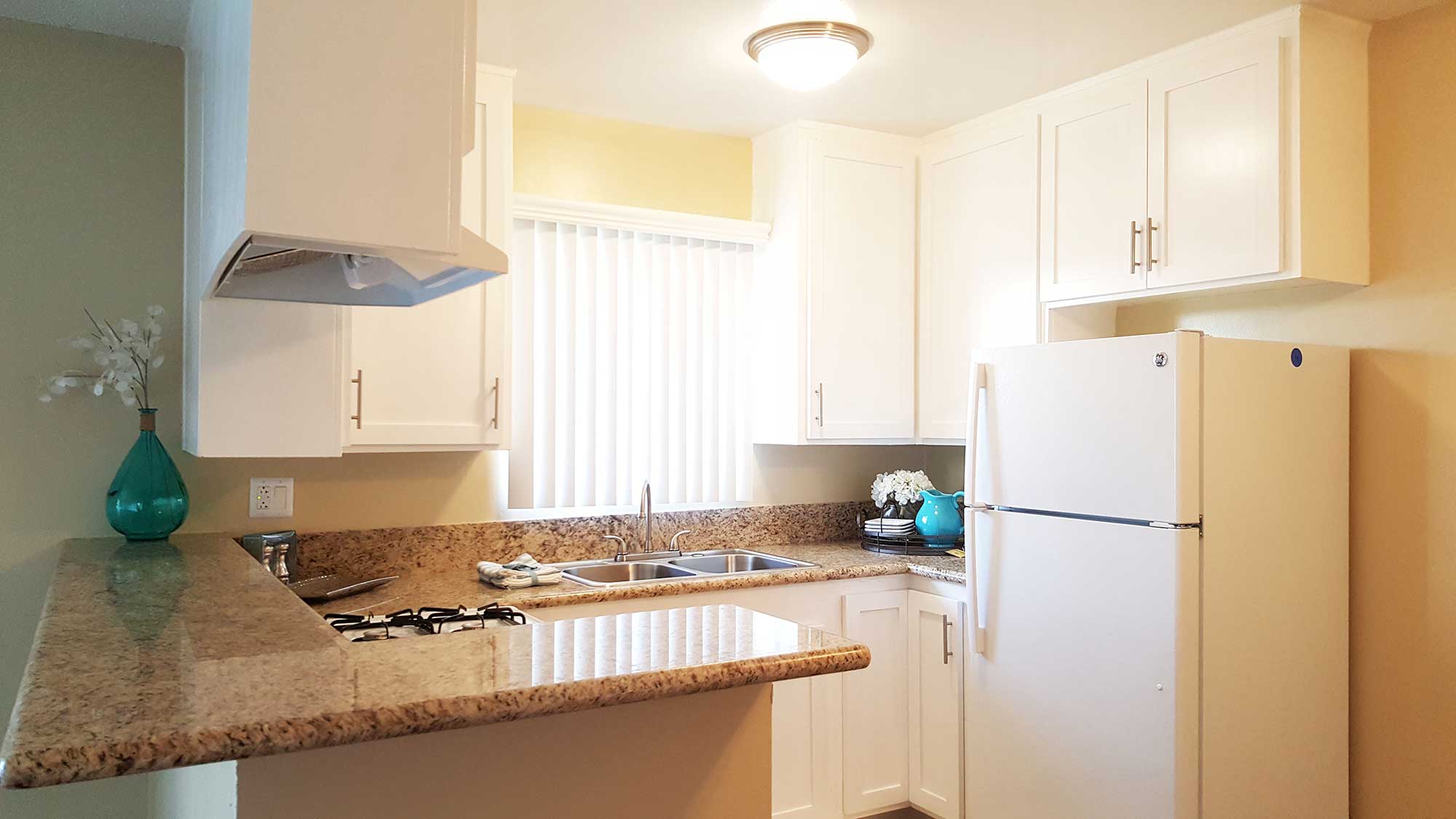 Palma Imperial Apartments interior of kitchen